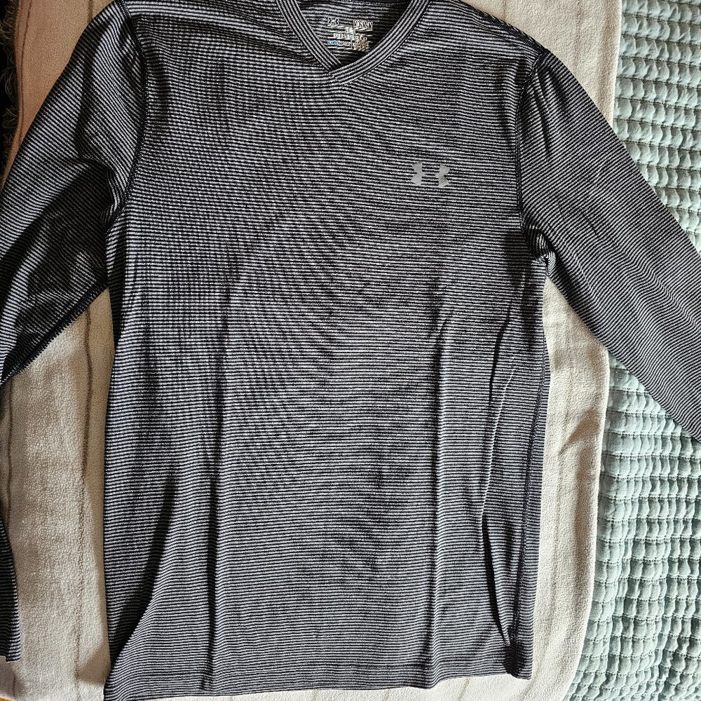 Underarmour Long Sleeve Cold Gear Size M. - Picture 3 of 5